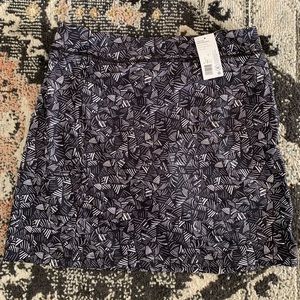 NWT: ATHLETIC SKIRT